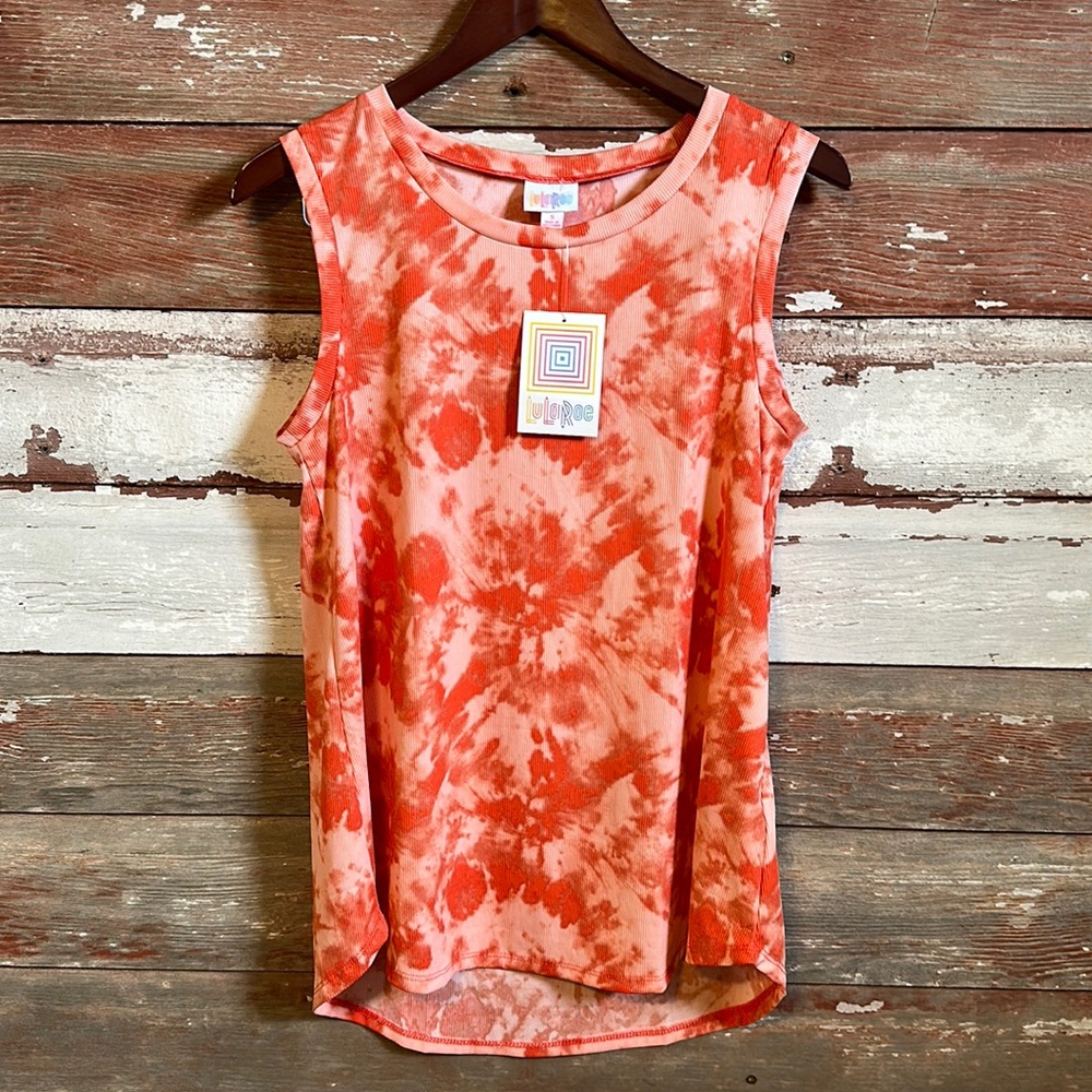 Tie-dye sleeveless top! NWT! Size small!
